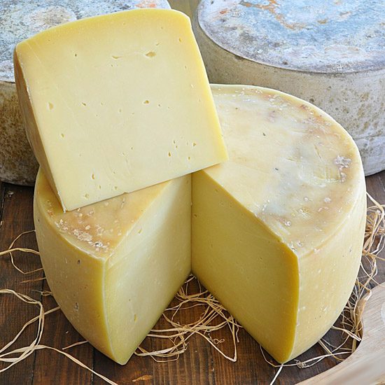 Eski Kars Kaşarı - 500 Gr